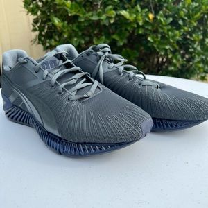 Heroic puma sneakers